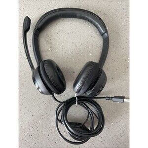 Logitech - H390 Wired USB On-Ear Stereo Headphones - Black